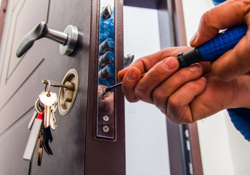 What to Know Before Calling a Locksmith